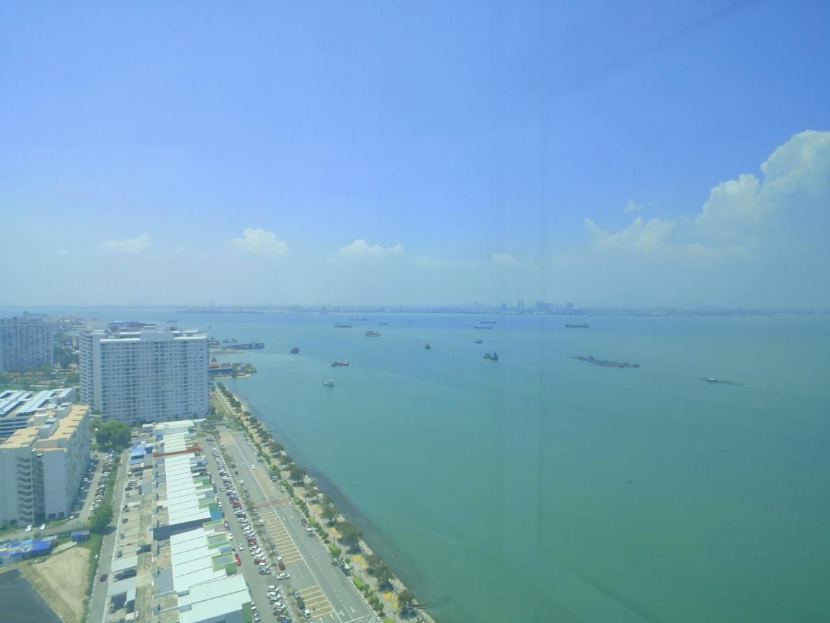 Maritime Suites By Comfy George Town Exterior foto